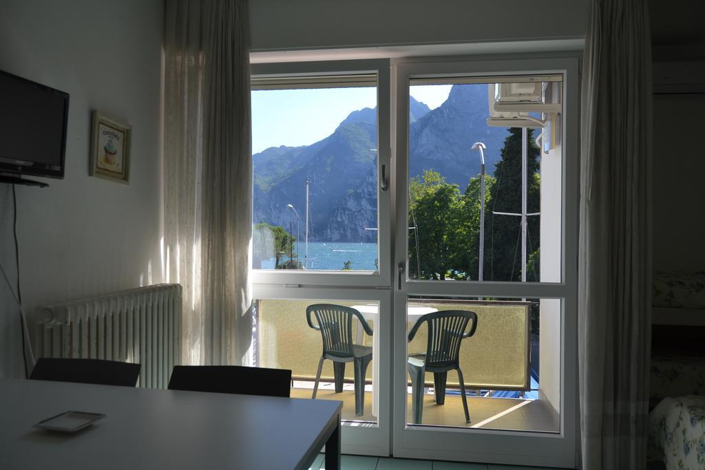 Residence Ambra Riva del Garda Eksteriør bilde