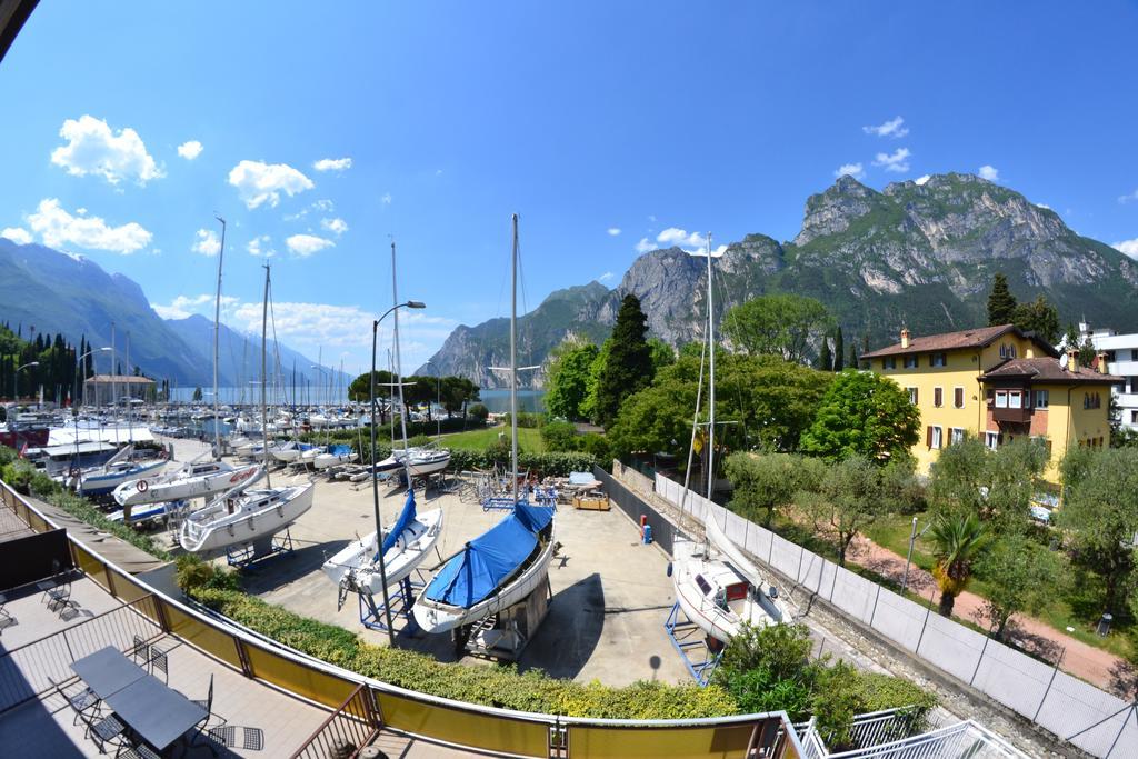 Residence Ambra Riva del Garda Eksteriør bilde
