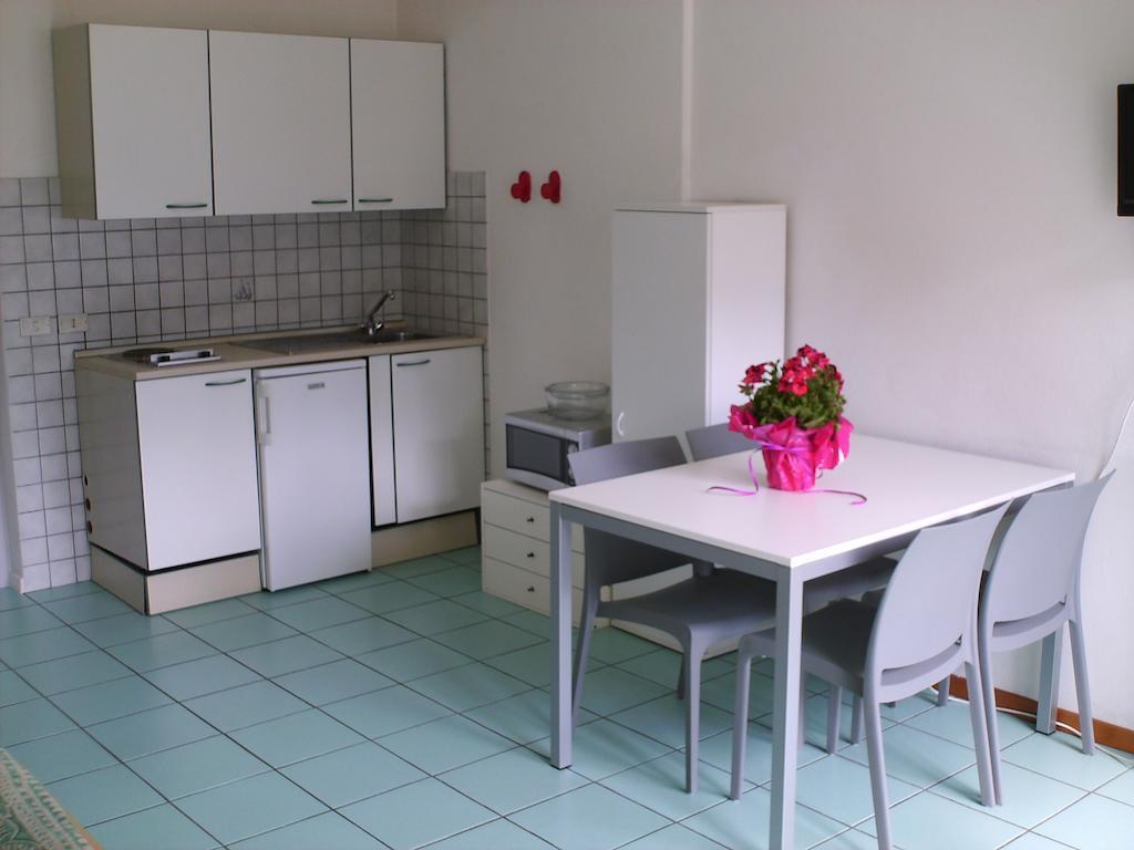 Residence Ambra Riva del Garda Eksteriør bilde