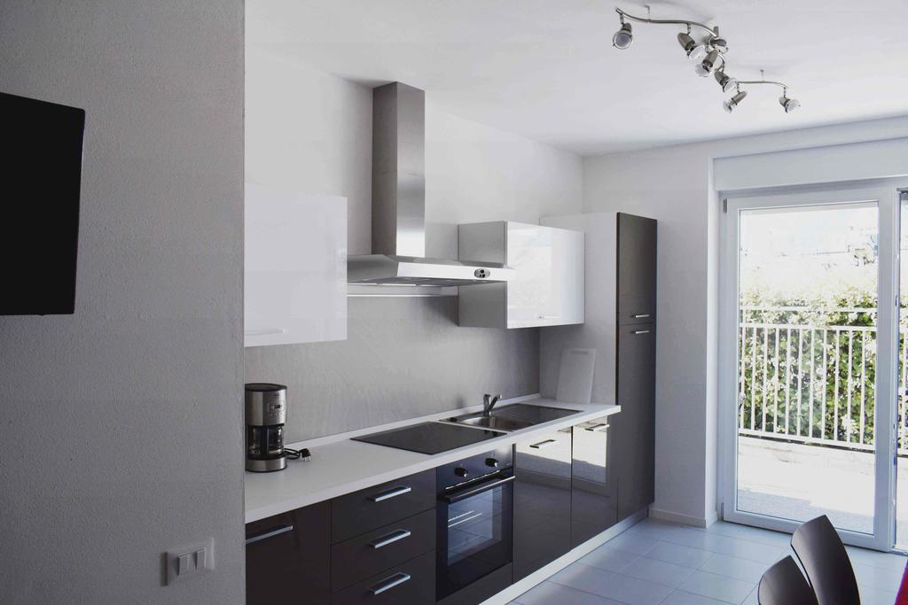 Residence Ambra Riva del Garda Eksteriør bilde